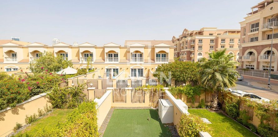 טאונהאוס ב Jumeirah Village Circle, Dubai, איחוד האמירויות 1 חדר שינה, 179.95 מ"ר מספר 765442