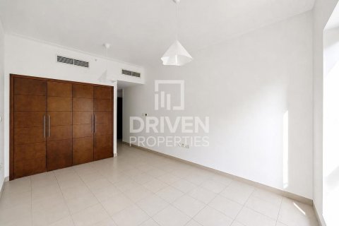 Müüa korter asukohaga Downtown Dubai (Downtown Burj Dubai), Dubai, AÜE: 2 magamistoaga, 134.71 m² Nr 765443 - pilt 5