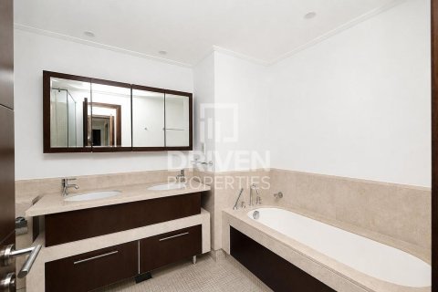 Müüa korter asukohaga Downtown Dubai (Downtown Burj Dubai), Dubai, AÜE: 2 magamistoaga, 134.71 m² Nr 765443 - pilt 15