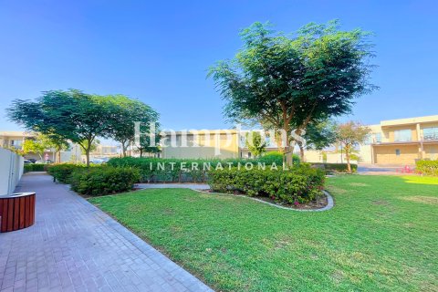 Kaupunkipientalo Arabian Ranches 2, Dubai, Arabiemiraatit 3 makuuhuonetta, 140.00017585 m2 № 662032 - kuva 4