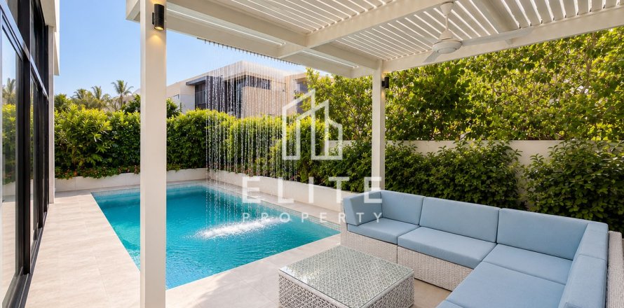 Таунхаус в DAMAC Hills (Akoya by DAMAC), Дубай, ОАЭ 5 спален, 325м2 № 754682
