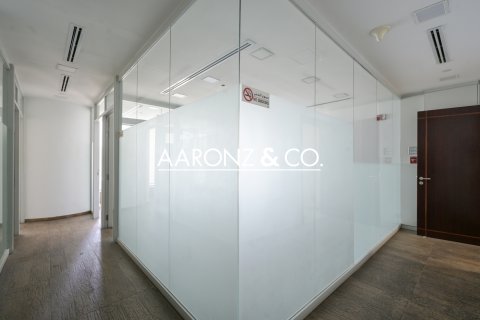 Снять в аренду офис в Джумейра Лейк Тауэрс, Дубай, ОАЭ 89м2, № 642136 - фото 4