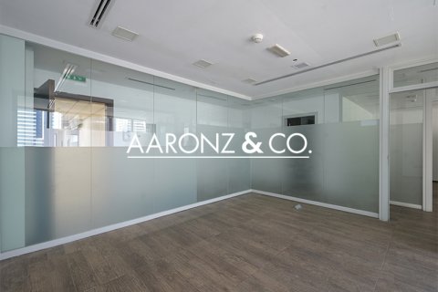 Зняти в оренду офіс в Джумейра Лейк Тауэрс, Дубай, ОАЕ 89м2, № 642136 - фото 3