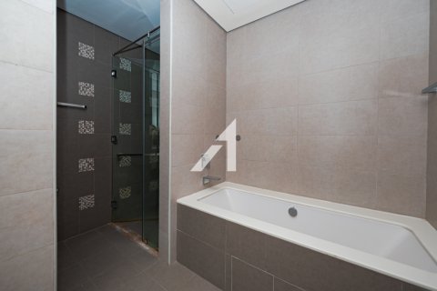 Пәтер Дубай, БАӘ-да 2 жатын бөлмелер, 134.5 м² № 636738 - фото 16