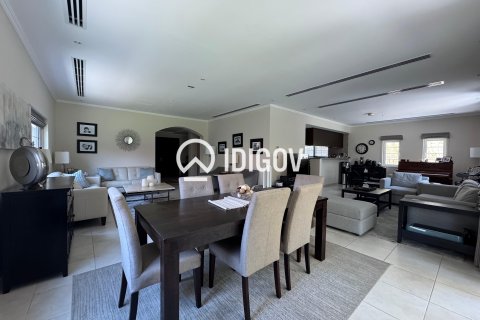 Vila di Jumeirah Park, Dubai, UEA 3 kamar tidur, 861.12 m2 nomor 735782 - foto 3
