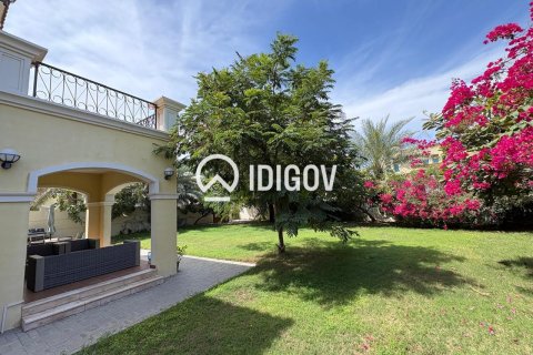 Vila di Jumeirah Park, Dubai, UEA 3 kamar tidur, 861.12 m2 nomor 735782 - foto 5
