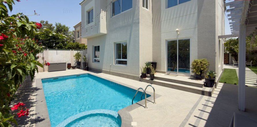 Villa Dubaijā, AAE 5 istabas, 567.1 m2 Nr. 721155