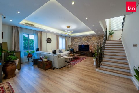 Villa Dubaijā, AAE 5 istabas, 567.1 m2 Nr. 721155 - attēls 2