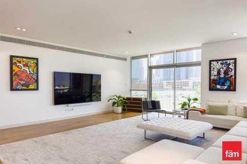 Lägenhet uthyres i Al Wasl, Dubai, UAE 3 sovrum, 284.2 kvm Nr. 640294 - fotografi 13