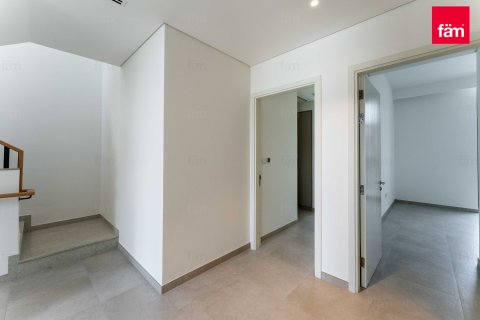 Villa en alquiler en Dubai, EAU 3 dormitorios, 168 m2 № 640298 - foto 2