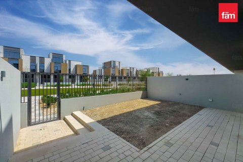 Villa en alquiler en Dubai, EAU 3 dormitorios, 168 m2 № 640298 - foto 11