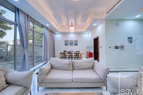 Al Furjan、Dubai、UAE にあるヴィラ販売中 5ベッドルーム、221 m2、No640996 - 写真 3