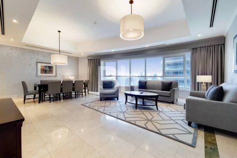 Apartment ng hotel sa Dubai Marina, UAE 3 silid-tulugan, 219 sq.m. № 643427 - larawan 1