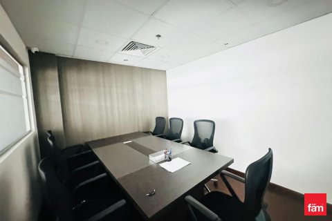 Zyrë në Business Bay, Dubai, Emiratet e Bashkuara Arabe 91.8 m2. № 713593 - Foto 4