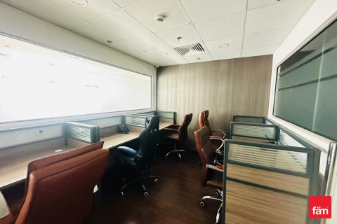 Zyrë në Business Bay, Dubai, Emiratet e Bashkuara Arabe 91.8 m2. № 713593 - Foto 3