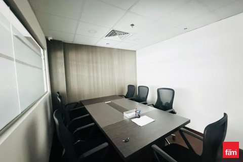 Zyrë në Business Bay, Dubai, Emiratet e Bashkuara Arabe 91.8 m2. № 713593 - Foto 6