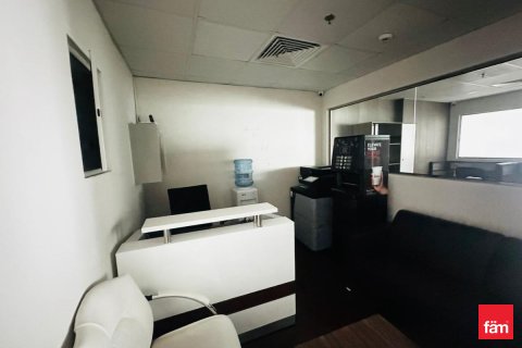 Zyrë në Business Bay, Dubai, Emiratet e Bashkuara Arabe 91.8 m2. № 713593 - Foto 11