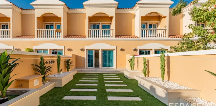 Kuća u nizu u gradu Jumeirah Village Triangle, Dubai, UAE 2 spavaće sobe, 180 m2 Br. 649745