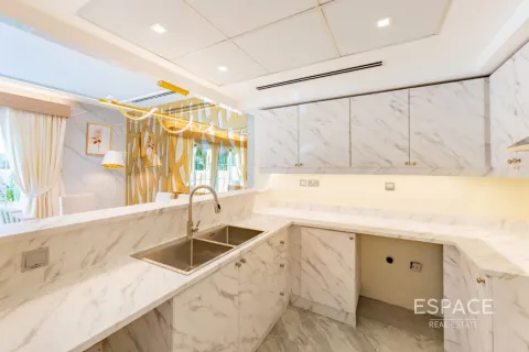 Kuća u nizu u gradu Jumeirah Village Triangle, Dubai, UAE 2 spavaće sobe, 180 m2 Br. 649745 - Slika 9