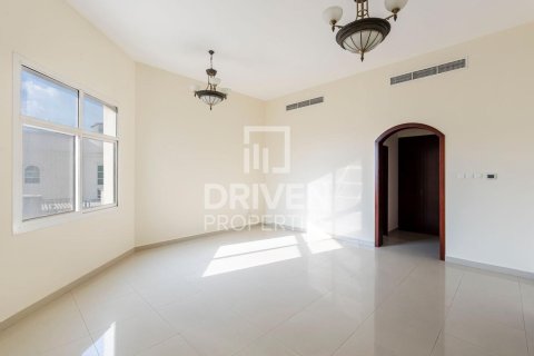 Vila v Al Barsha, Dubai, SAE 7 spální, 791 m2 č. 654823 - Fotografia 30