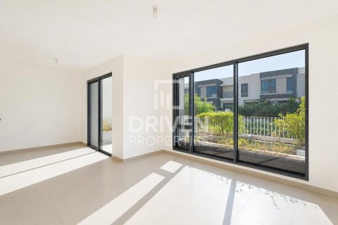 Townhouse til leje i Dubai Hills Estate, Dubai, UAE 4 soveværelser, 201.32 kvm № 745785 - foto 2