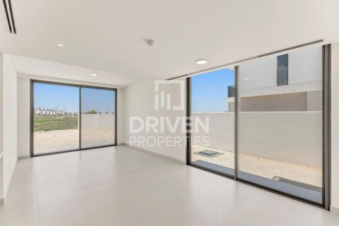 Üürile anda villa asukohaga Dubai South (Dubai World Central), Dubai, AÜE: 4 magamistoaga, 596.81 m² Nr 745784 - pilt 3