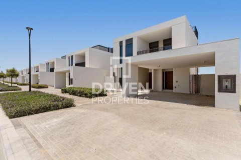 Üürile anda villa asukohaga Dubai South (Dubai World Central), Dubai, AÜE: 4 magamistoaga, 596.81 m² Nr 745784 - pilt 28