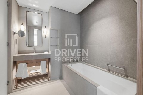 Apartment til leje i Downtown Dubai (Downtown Burj Dubai), Dubai, UAE 2 soveværelser, 111.2 kvm № 745783 - foto 16