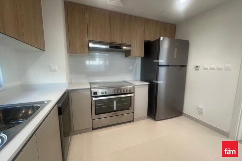 Vila u gradu Dubai, UAE 4 spavaće sobe, 338.6 m2 Br. 668798 - Slika 2