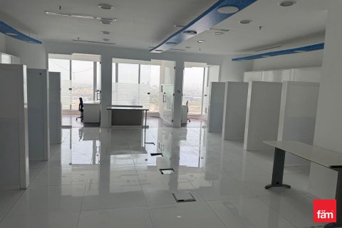 Escritório para arrendamento em Business Bay, Dubai, EAU 100 m2 № 634574 - foto 2