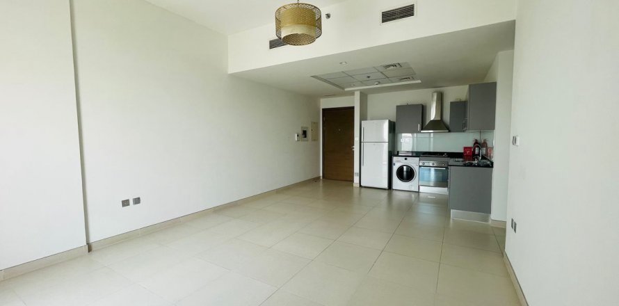 Apartment in Al Furjan, Dubai, UAE 2 bedrooms, 105.6 sq.m. № 634568