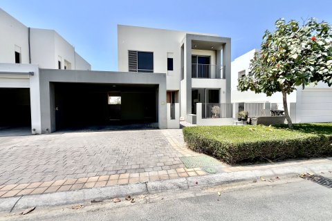 Üürile anda villa asukohaga Dubai Hills Estate, AÜE: 4 magamistoaga, 672.06 m² Nr 751159 - pilt 3