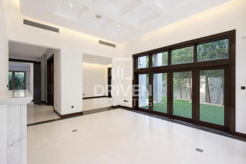 Vilă de vânzare în Al Barari, Dubai, EAU 6 dormitoare, 1017.57 mp. №744377 - poză 2