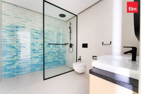 Lägenhet uthyres i Al Barsha, Dubai, UAE 2 sovrum, 196.4 kvm Nr. 679002 - fotografi 13