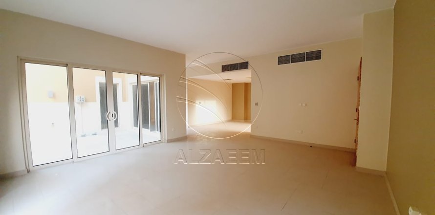 Řadový dům v Al Raha Gardens, Abu Dhabi, SAE 4 ložnice, 300 m² Č.: 725734