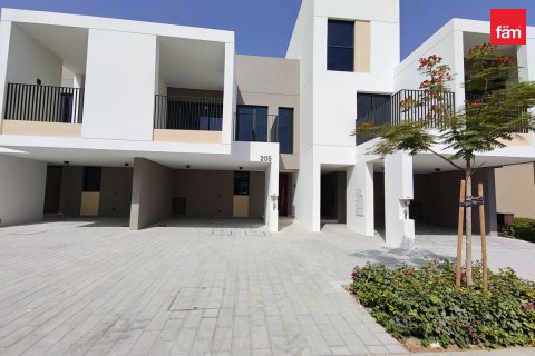 Villa te koop in Dubai, VAE 3 slaapkamers, 129 vr.m., nr 739868 - foto 8