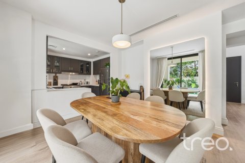 Radhus till försäljning i Reem, Dubai, UAE 4 sovrum, 237 kvm Nr. 741088 - fotografi 2