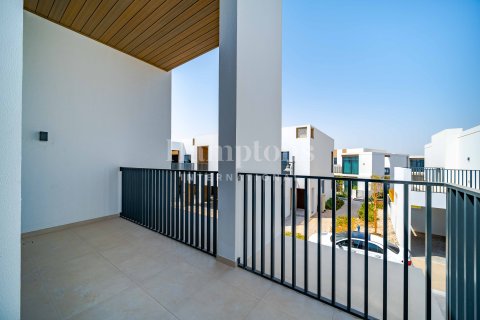 Kaupunkipientalo Arabian Ranches 3, Dubai, Arabiemiraatit 3 makuuhuonetta, 117.05778000 m2 № 651163 - kuva 9