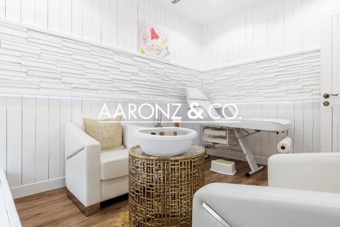 Üürile anda kontor asukohaga Business Bay, Dubai, AÜE: 133 m² Nr 702183 - pilt 9