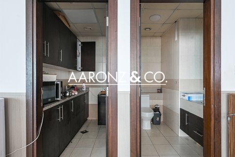 Снять в аренду офис в Бизнес-Бэй, Дубай, ОАЭ 108м2, № 702186 - фото 7