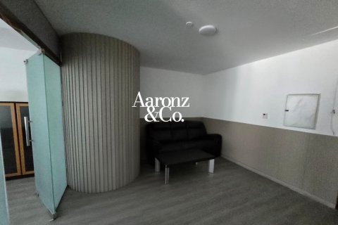 Office in Business Bay, Dubai, UAE 108 sq.m. № 702186 - photo 9