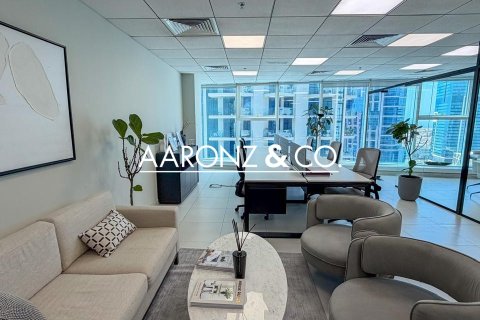 Office in Business Bay, Dubai, UAE 76 sq.m. № 702185 - photo 2