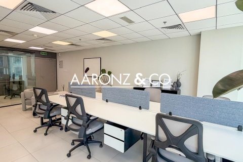 Office in Business Bay, Dubai, UAE 76 sq.m. № 702185 - photo 5