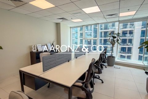 Office in Business Bay, Dubai, UAE 76 sq.m. № 702185 - photo 7