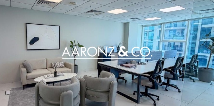 Office in Business Bay, Dubai, UAE 76 sq.m. № 702185