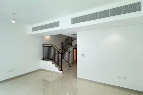 Kaupunkipientalo DAMAC Hills (Akoya by DAMAC), Dubai, Arabiemiraatit 3 makuuhuonetta, 108 m2 № 686942 - kuva 25