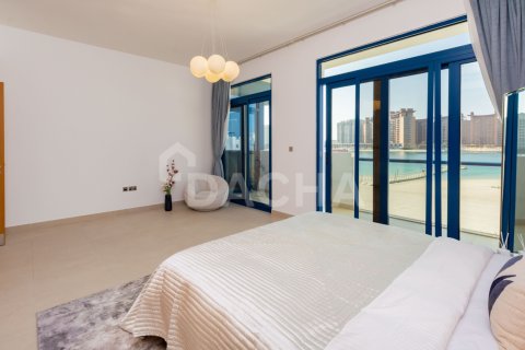 Vila v Palm Jumeirah, Dubai, SAE 5 spální, 302 m2 č. 706520 - Fotografia 17