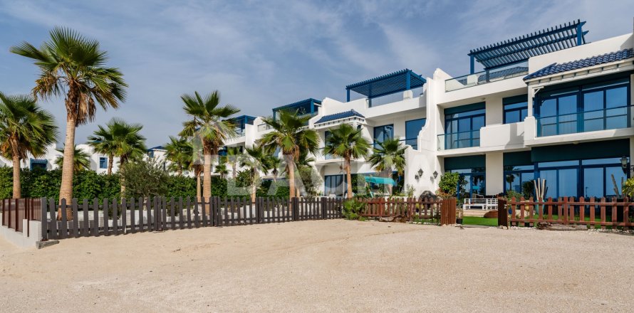 Vila v Palm Jumeirah, Dubai, SAE 5 spální, 302 m2 č. 706520