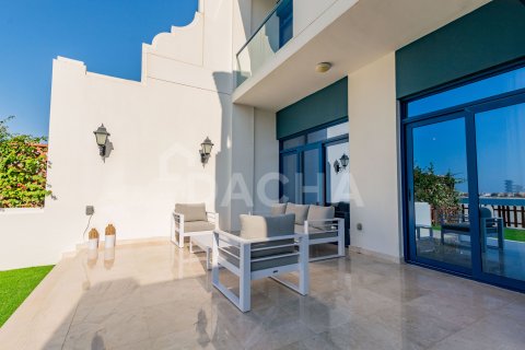 Vila v Palm Jumeirah, Dubai, SAE 5 spální, 302 m2 č. 706520 - Fotografia 28