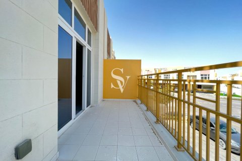 Villetta a schiera in affitto a DAMAC Hills (Akoya by DAMAC), Dubai, EAU 3 camere da letto, 170 mq. № 720247 - foto 9